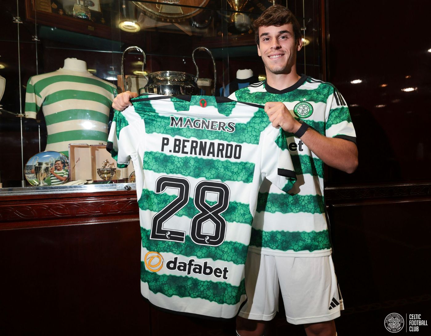 Paulo Bernardo Celtic FC Player Profile